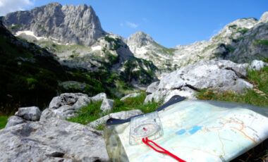 Compass 22G (GPS Camera)