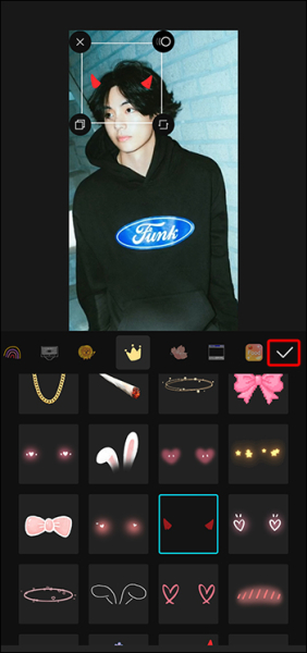 How to add an overlay in CapCut to track a moving body?